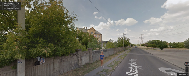 Illustration for article titled Hol látni egy utcaszakaszon ennyi kurvát a Google Street Viewban?